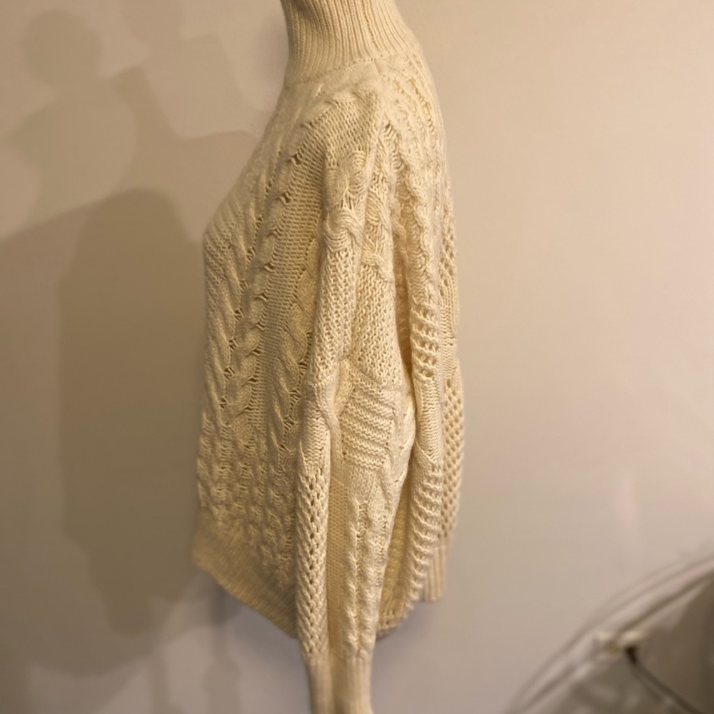 ATHLETA BEDFORD wool chunky, oversized, knitted cable turtleneck size L - Picture 5 of 10